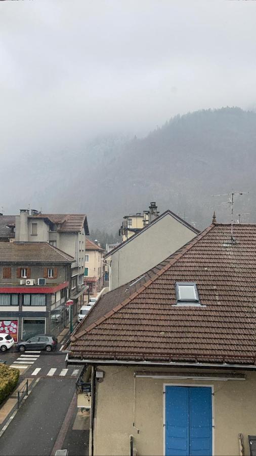 Appartement Entre Geneve Et Chamonix Au Pied Des Montagnes Cluses Exterior foto